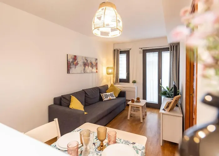 Bravissimo Sant Marti, Cosy 1-bedroom