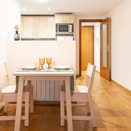 Bravissimo Sant Marti, Cosy 1-bedroom Apartament *