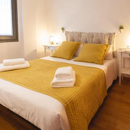 Bravissimo Sant Marti, Cosy 1-bedroom Apartment